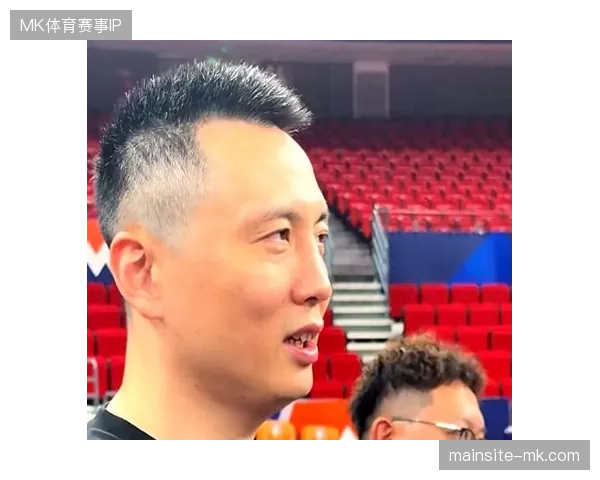 卢伟教练的体系激活了本土球员潜力，李弘权等年轻球员的成长为上海队注入活力